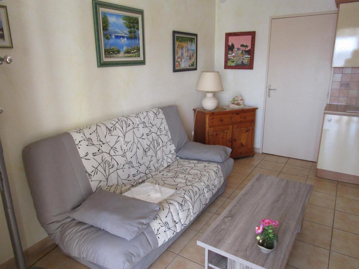 Logement calme proche mer, 4 personnes, St Aygulf Fréjus Extérieur photo