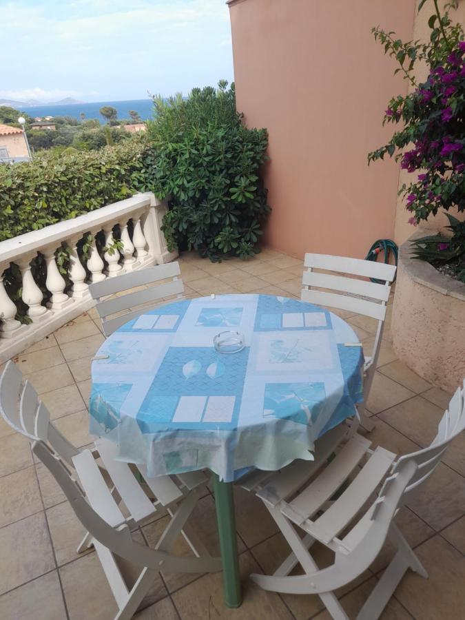 Logement calme proche mer, 4 personnes, St Aygulf Fréjus Extérieur photo