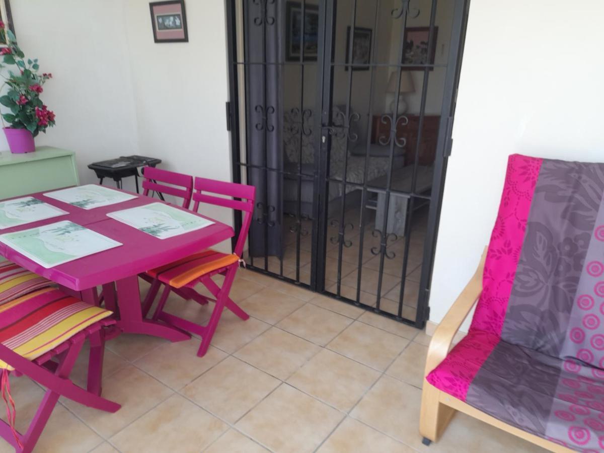 Logement calme proche mer, 4 personnes, St Aygulf Fréjus Extérieur photo