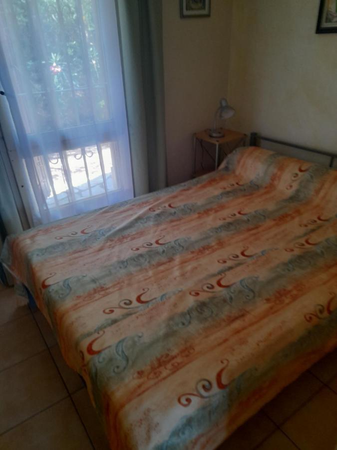 Logement calme proche mer, 4 personnes, St Aygulf Fréjus Extérieur photo
